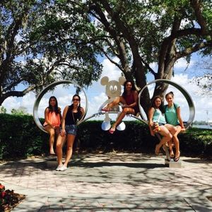 Meet your Posher, Alexia